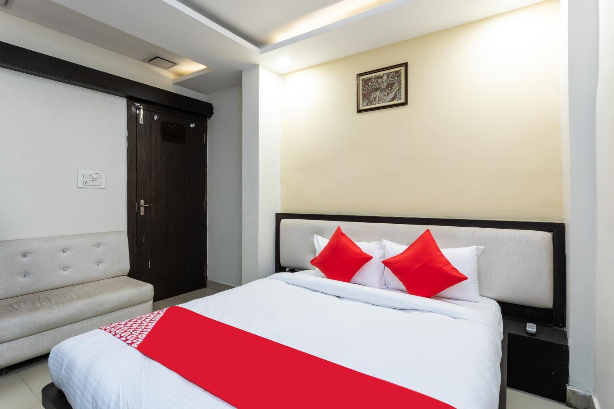 Spot On Hotel Trishla โบปาล ภายนอก รูปภาพ